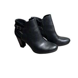 Andrew Geller Women's Black Heel Ankle Boots Size 8.5M Zip Buckle